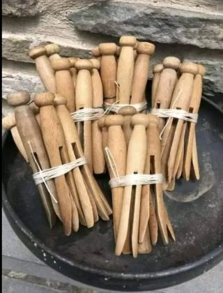 „Nie mam pojęcia, co to jest, ale znalazłem je w domu mojej babci”.